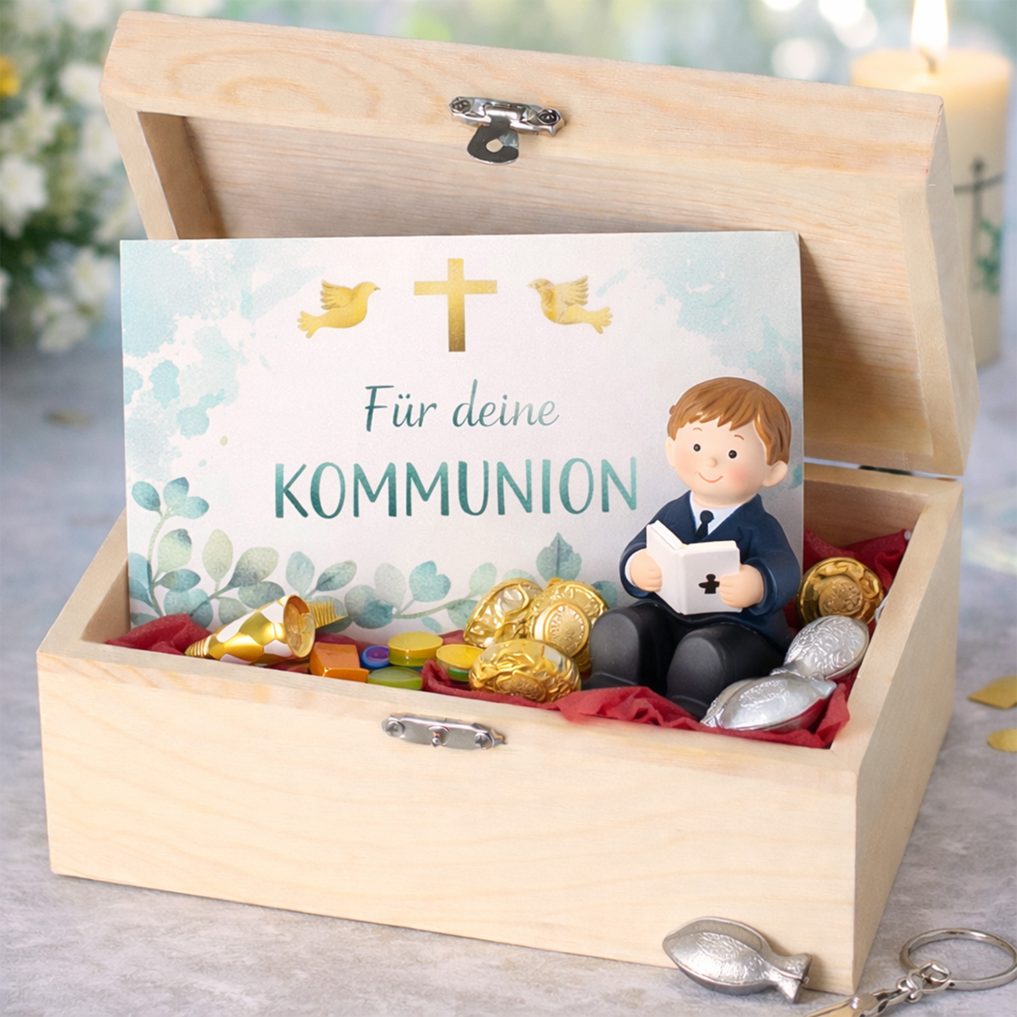 Kommuniongeschenk, Holzkiste, Geld- und Geschenkartikel, Figur mit Buch, Kruzifix-Design