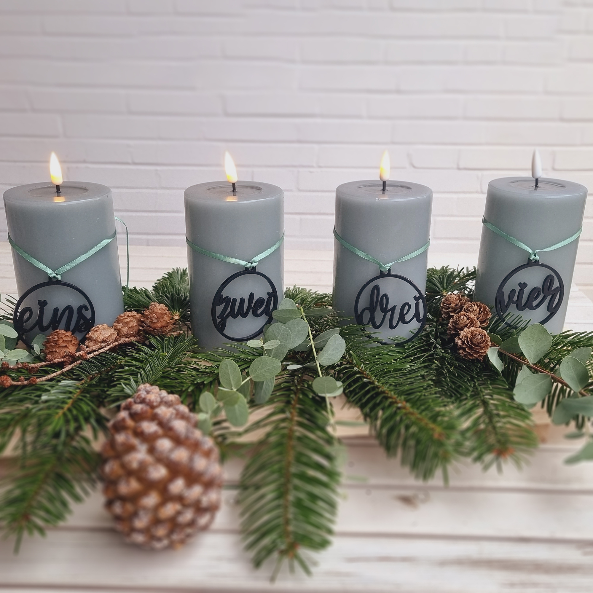 Adventskranz Anhänger Zahlen Rund 1-4 Grün Adventskranz Anhänger Zahlen Rund 1-4 Grün