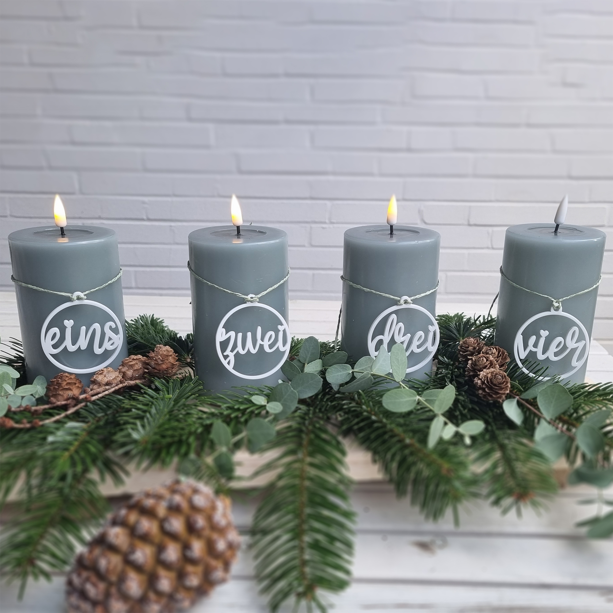 Adventskranz Anhänger Zahlen Rund 1-4 Silber Adventskranz Anhänger Zahlen Rund 1-4 Silber