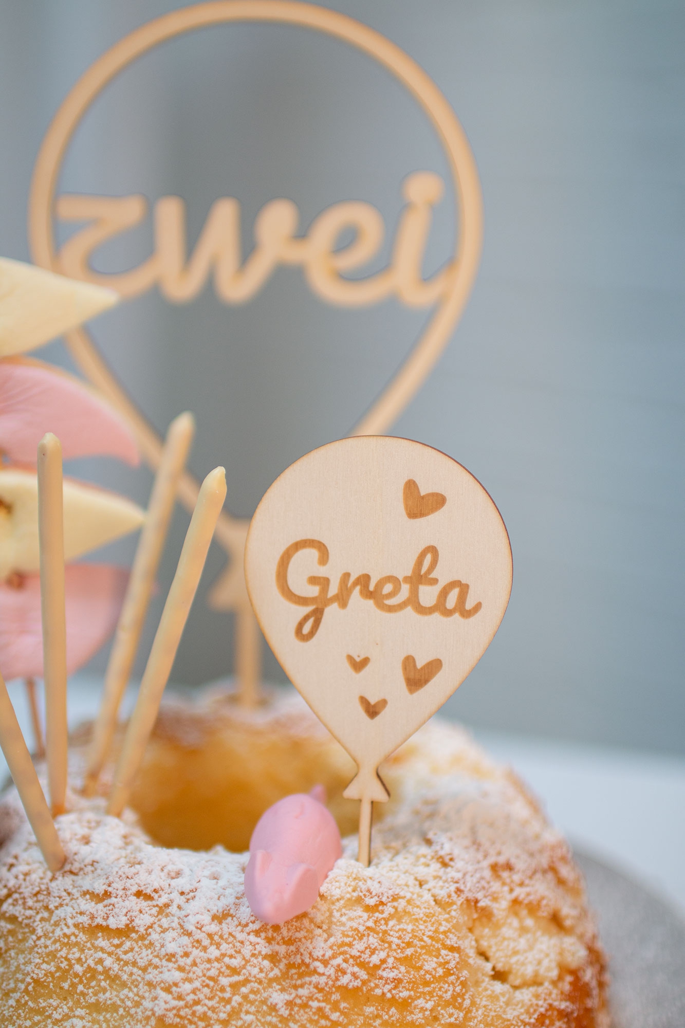 Cake Topper Ballon mit Herzen Essen, Süßigkeiten, Leute, Person, Geburtstagstorte