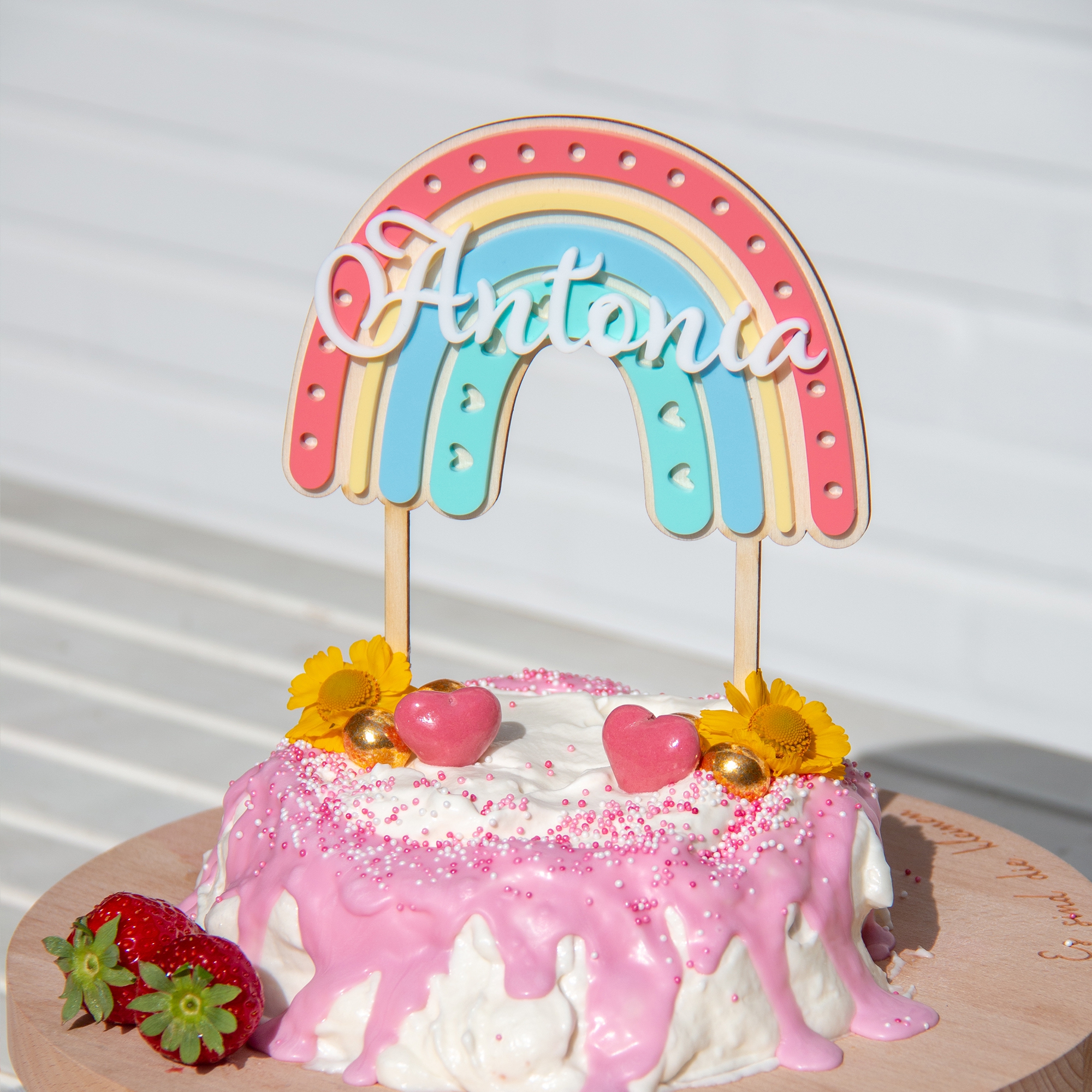 Cake Topper Regenbogen mit Herzen & Namen Cake Topper Regenbogen mit Herzen & Namen