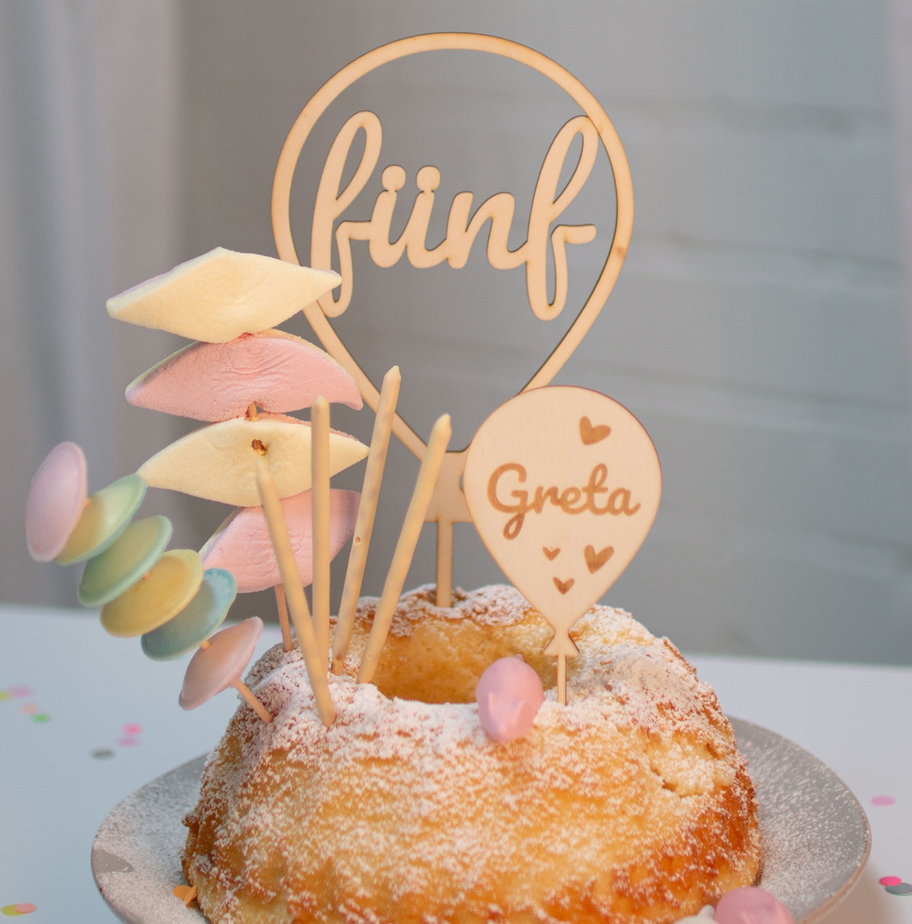 Cake Topper Ballon mit Herzen Zahl 5
