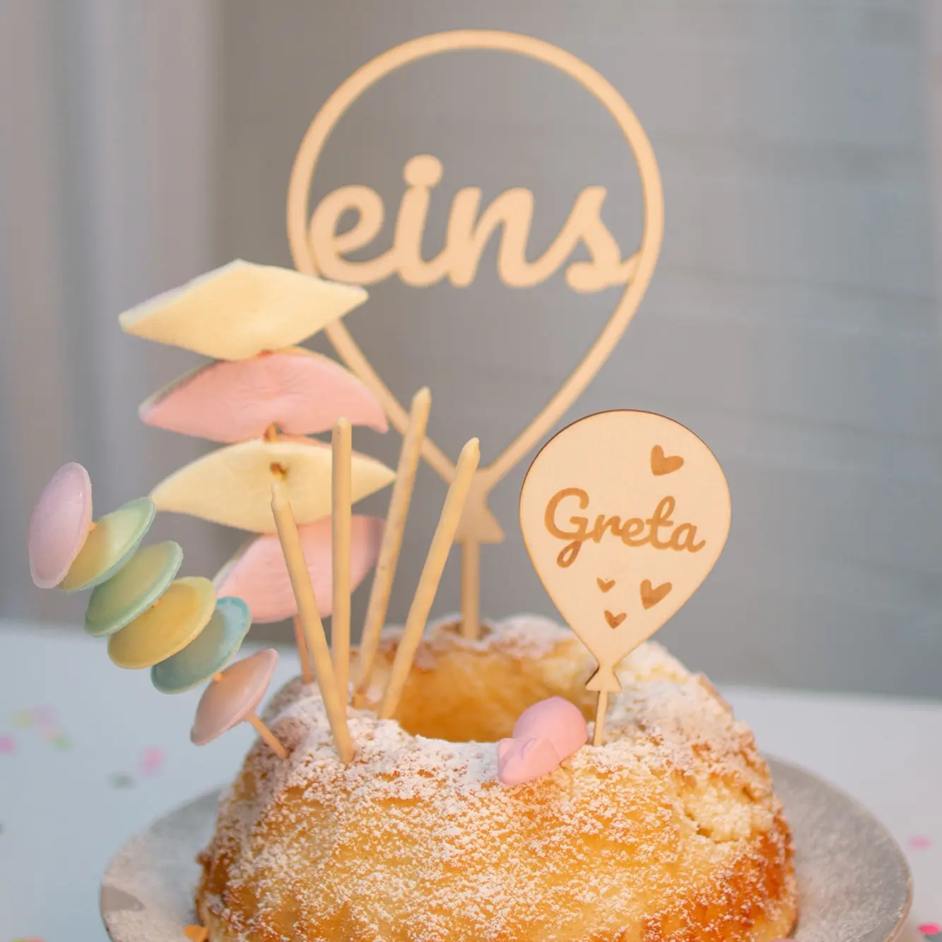 Cake Topper Ballon mit Herzen Zahl 1